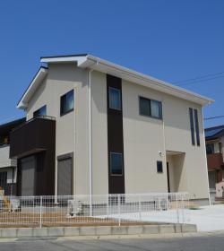 荒尾市荒尾字西大谷 一戸建て