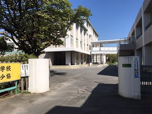 大牟田市立宅峰中学校