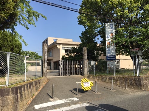 上峰町立上峰小学校