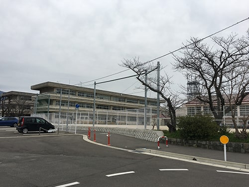 小城市立桜岡小学校