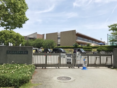 荒尾市立万田小学校