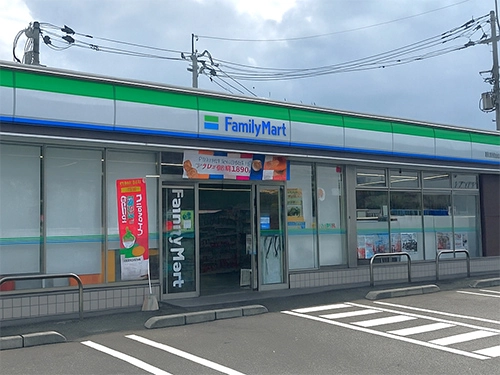 ファミリーマート鳥栖　轟木町店