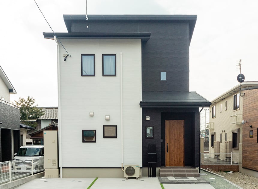 荒尾市四ツ山　建売住宅　外観