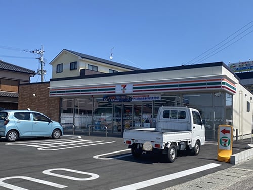 セブンイレブン荒尾山の手店