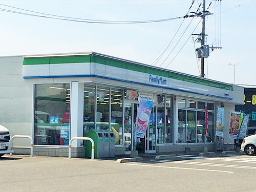 ファミリーマート鳥栖轟木町店 写真